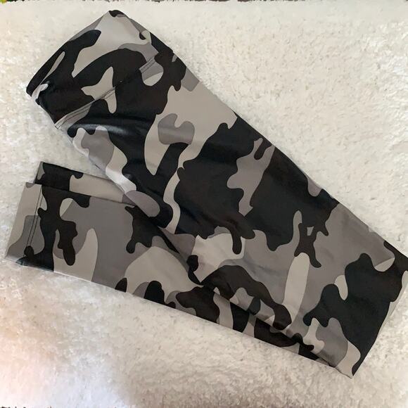 Koral Lustrous High Rise Legging- Lead Camouflage-S - Picture 4 of 8